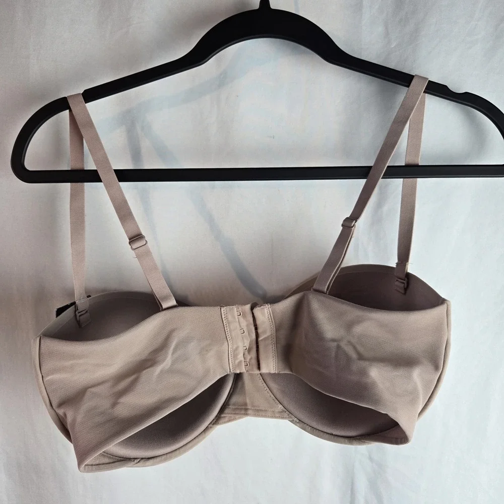 Maidenform Basically Sexy Underwire Bra 36D Nude Padded‎ Feminine Convertible